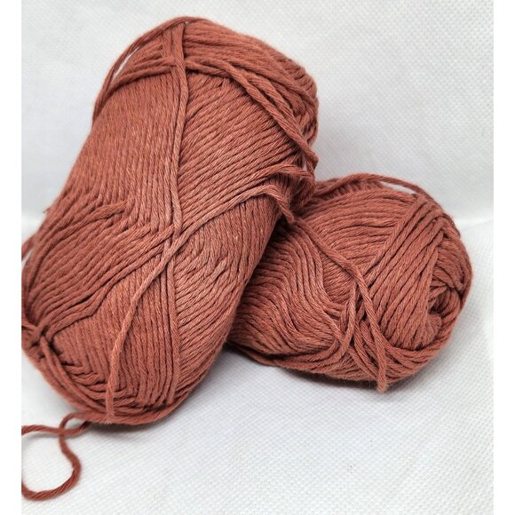 Lot of 2 Burgundy Drops Cotton Light Yarn – 50% Cotton/50% Polyester, 50g, 105m - Picture 4 of 5